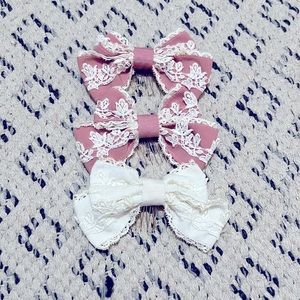 Innocent World Lace Ribbon Small HeadBow Pin